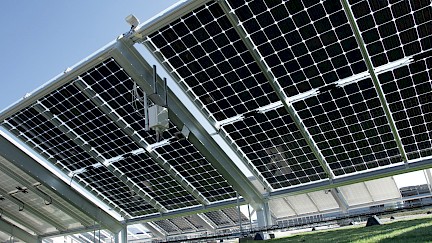 Le CEA à l’INES au meilleur niveau mondial pour la fiabilité de sa caractérisation des modules photovoltaïques bifaciaux