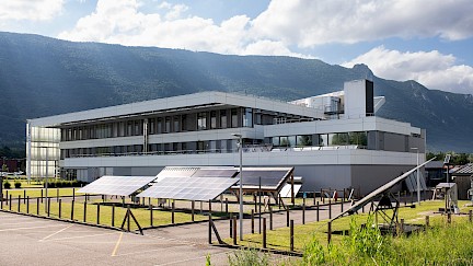 Découvrez le rapport d'activité 2024 d'INES Plateforme Formation & Evaluation : une année charnière pour l'énergie solaire